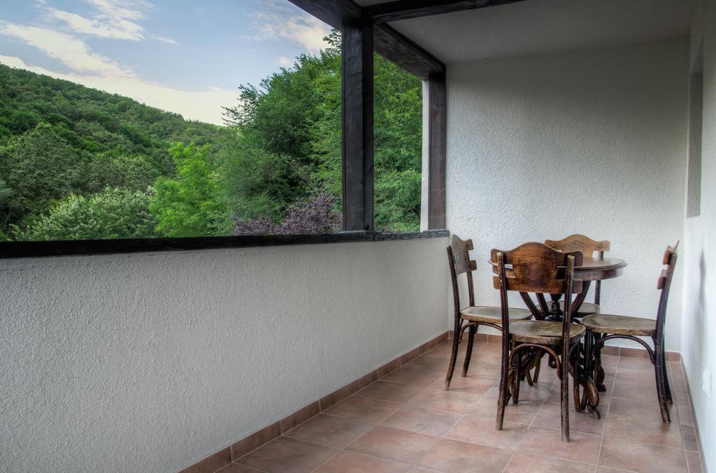Pensiune-Restaurant Tara Luanei Sărata-Monteoru Szoba fotó